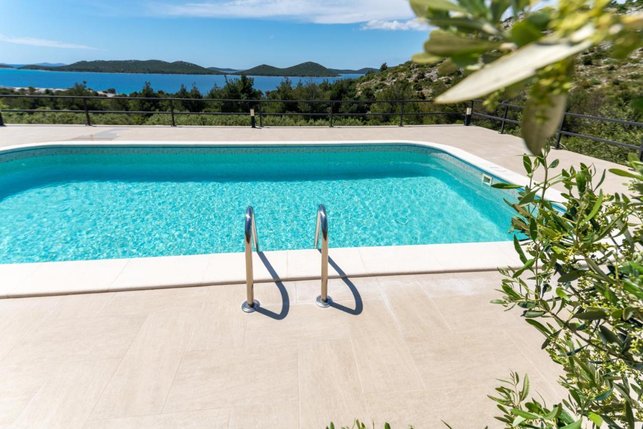 Holiday Home Svemir Драге Екстериор снимка