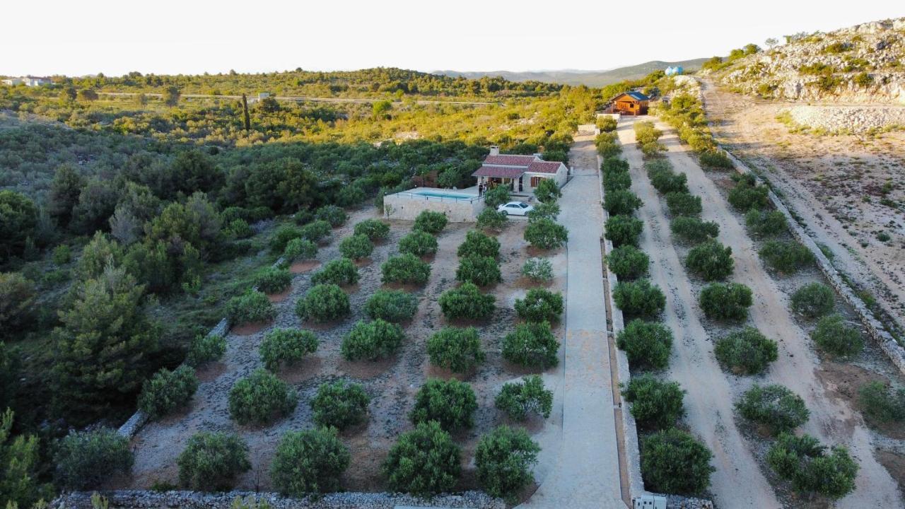 Holiday Home Svemir Драге Екстериор снимка