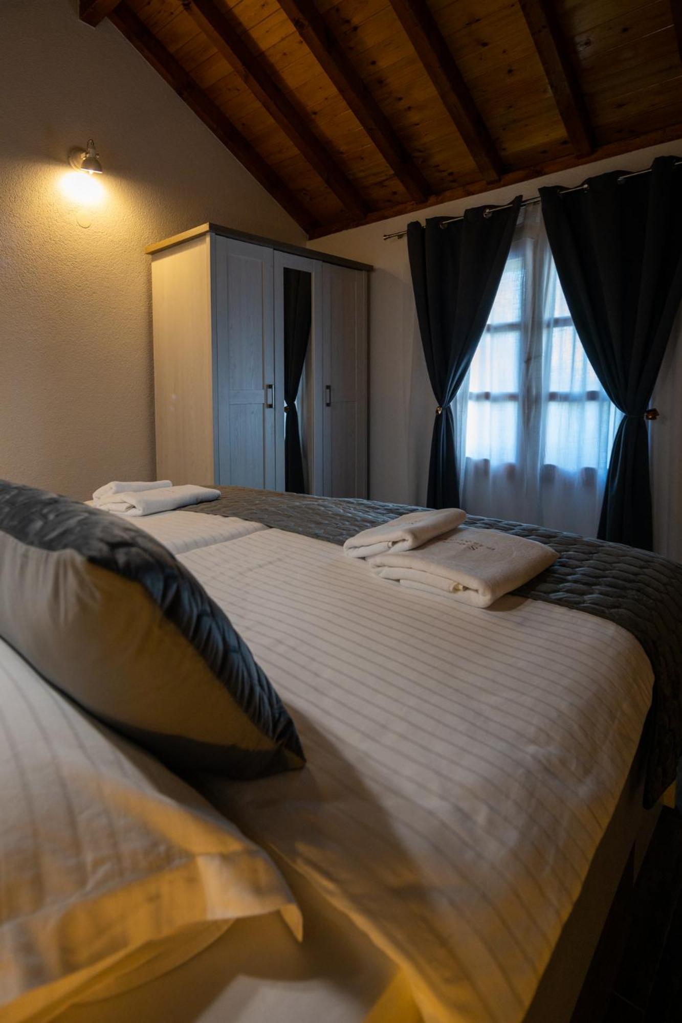 Holiday Home Svemir Драге Екстериор снимка