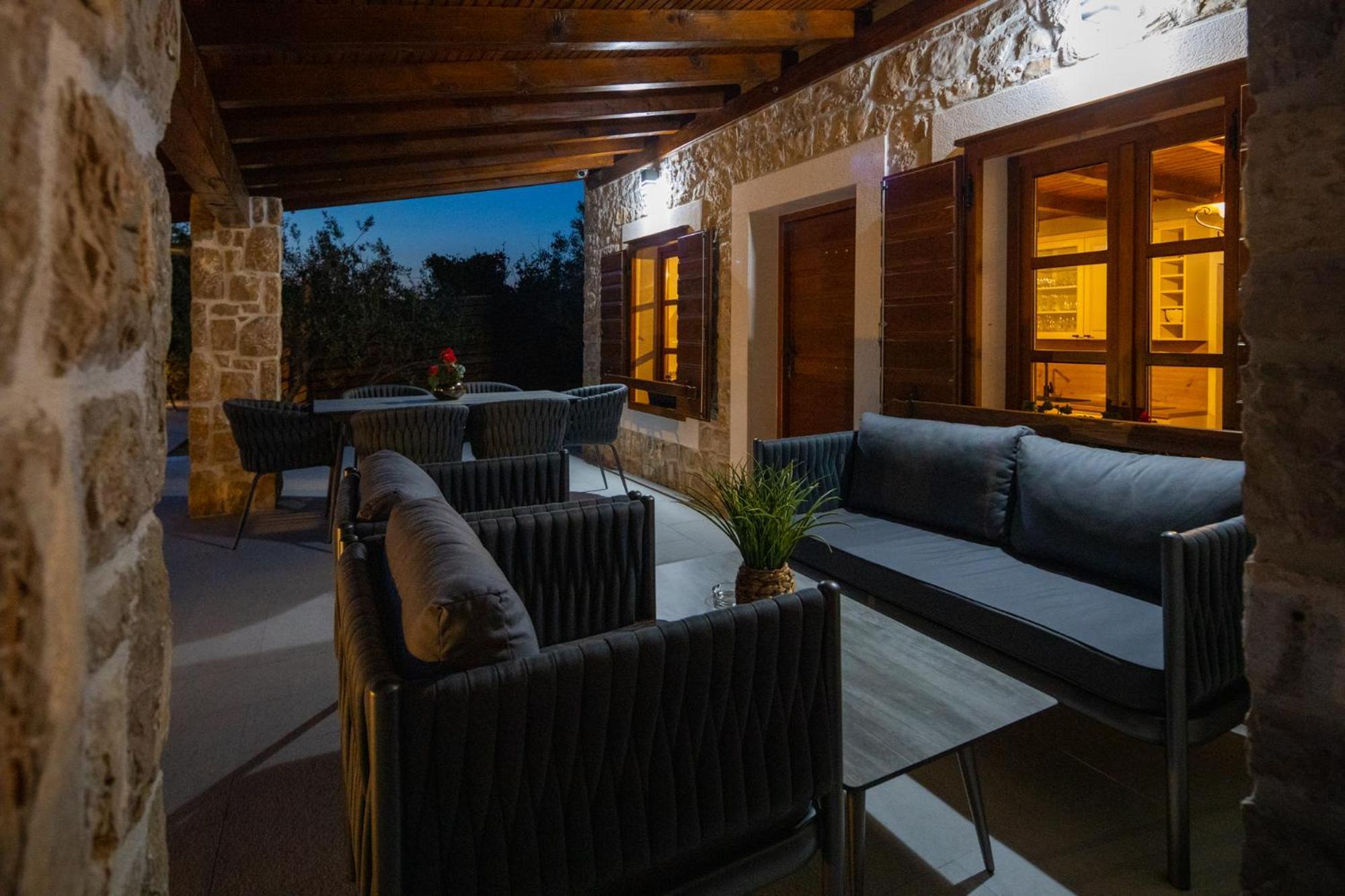 Holiday Home Svemir Драге Екстериор снимка